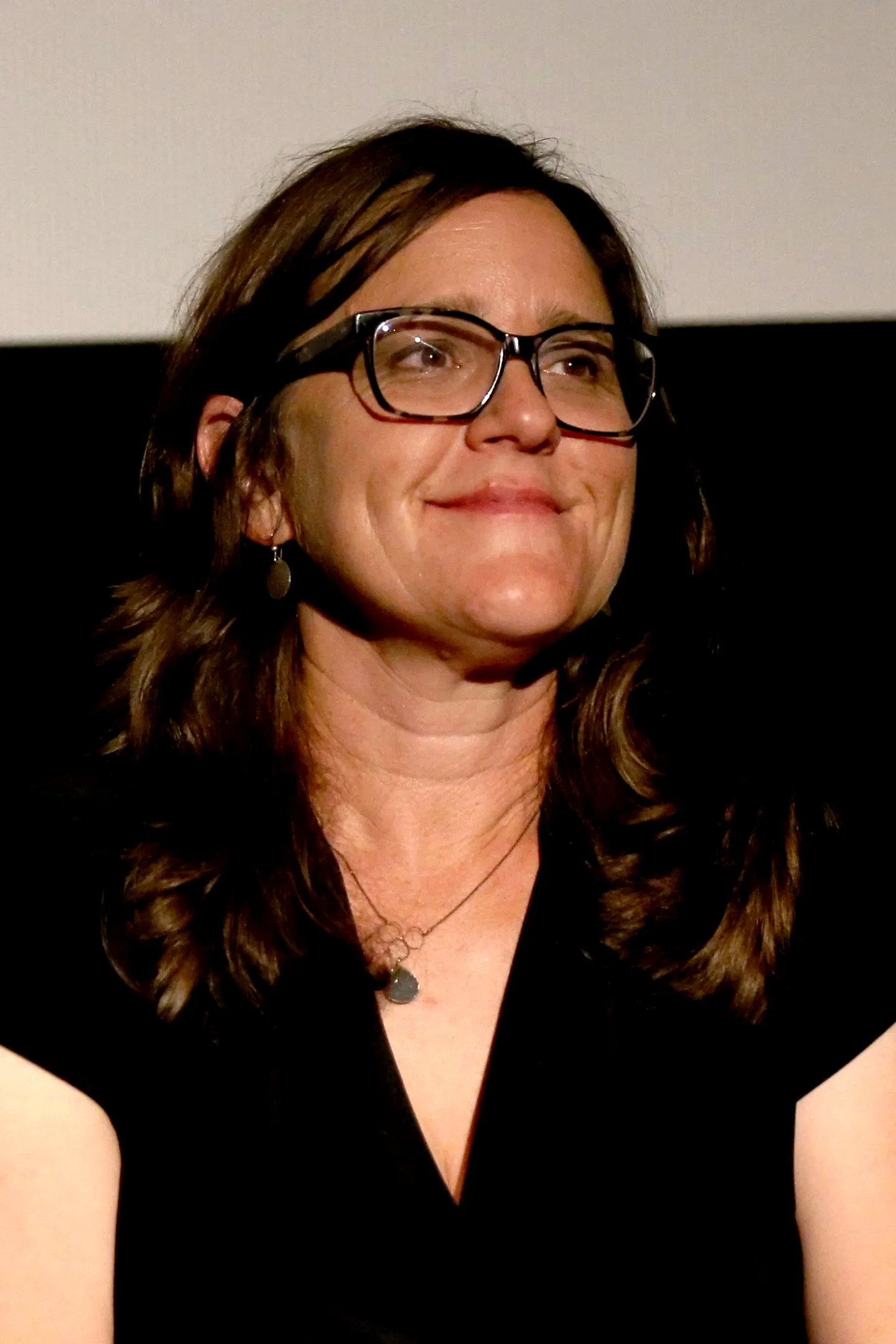  Rebecca Sonnenshine