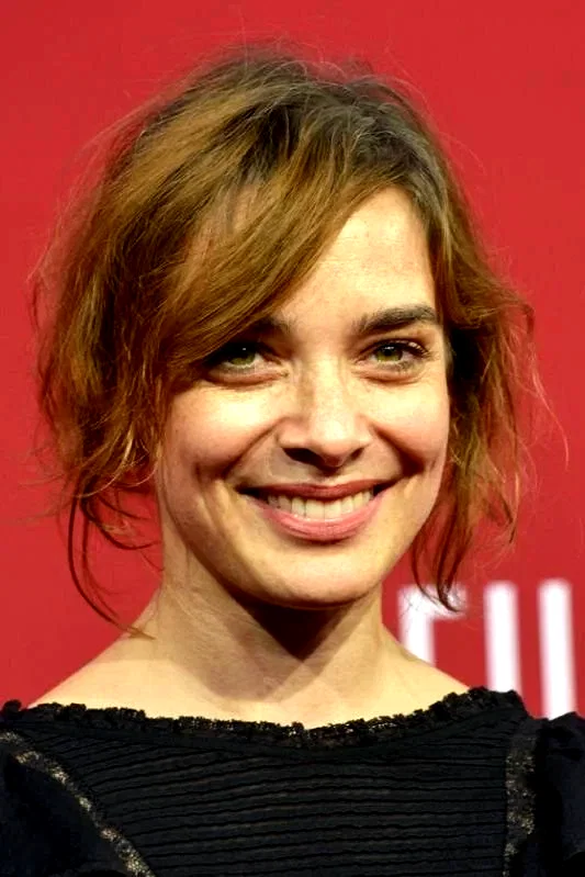  Maja Schöne