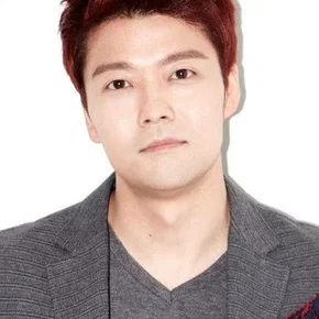 Photo star :  Jun Hyeon-moo