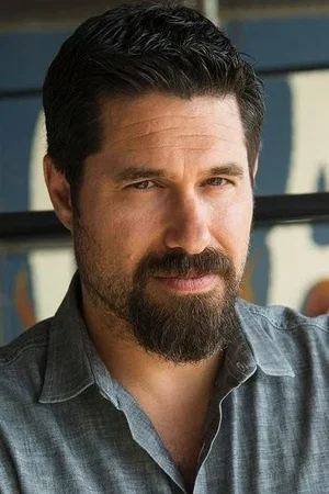  Derek Johansen photo