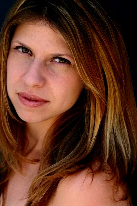  Valerie Weiss