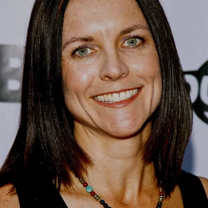  Anne Renton