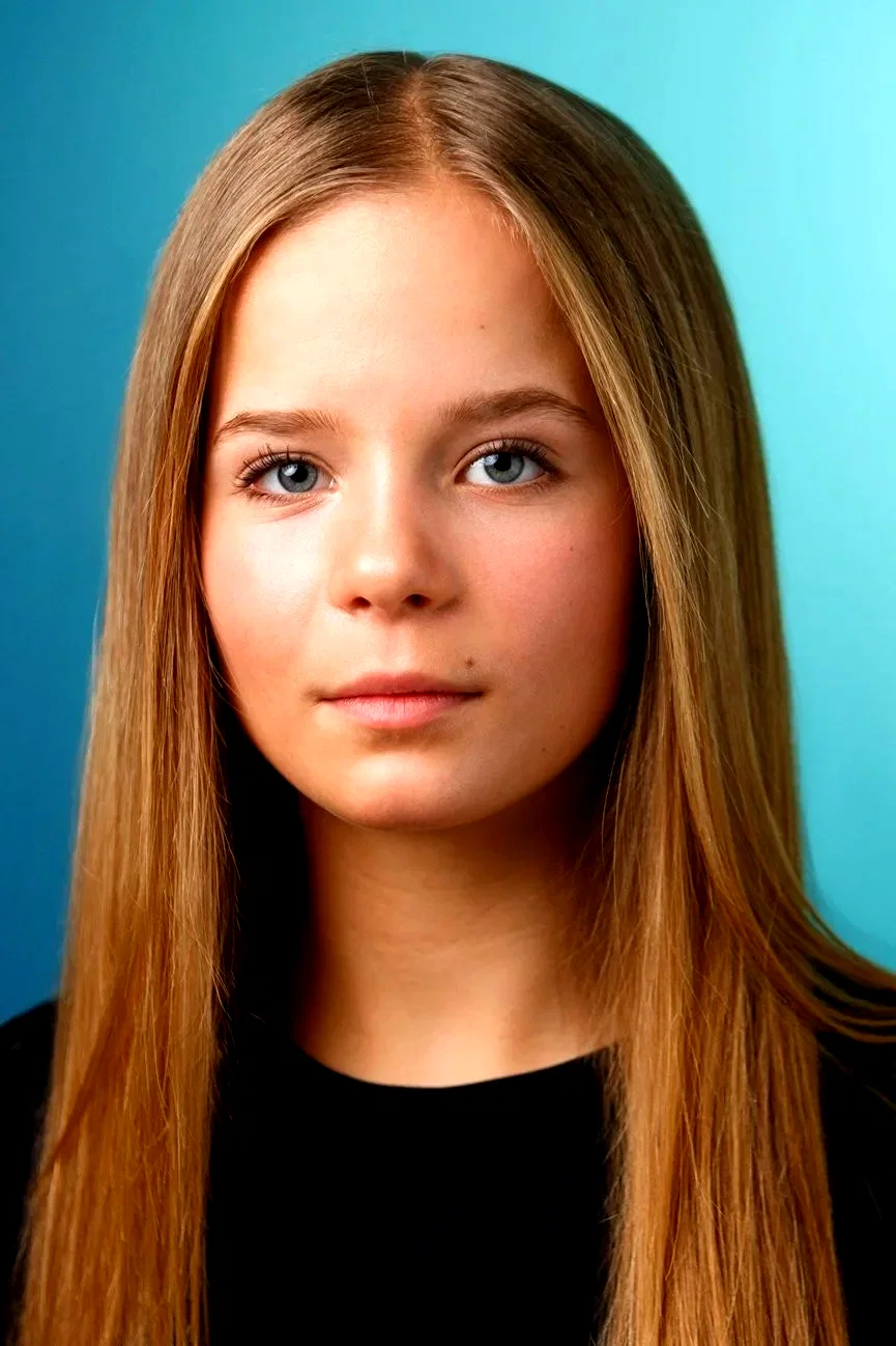  Davina Coleman