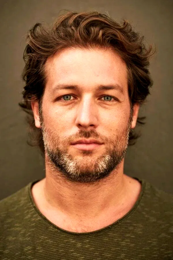  Julian Looman