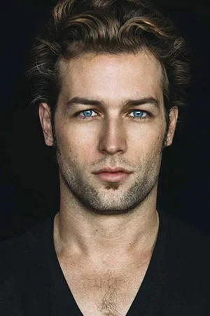  Julian Looman photo