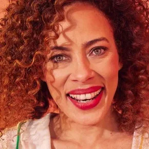 Photo star :  Tawny Cypress