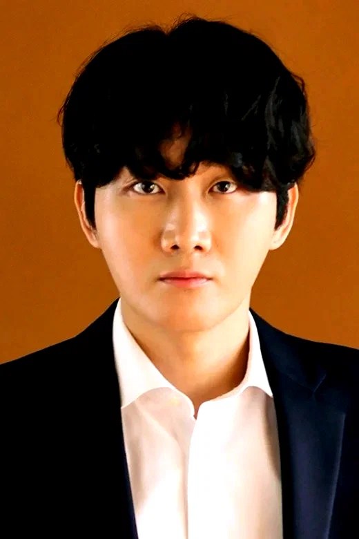  Lee Yong-jin