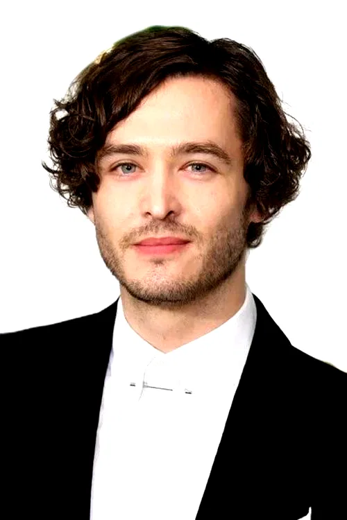  Alexander Vlahos
