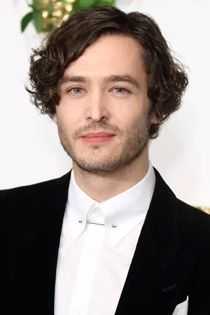  Alexander Vlahos photo