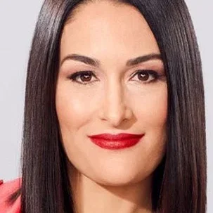  Nikki Garcia