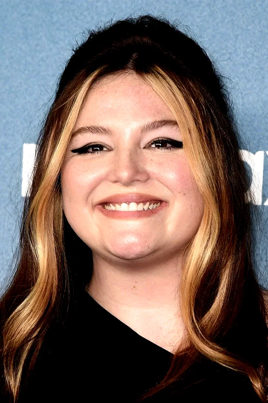  Megan Stalter