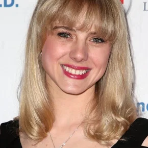Photo star :  Laura Slade Wiggins