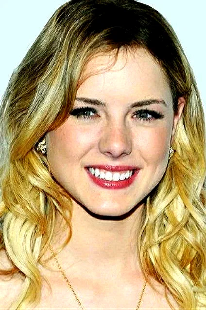  Laura Slade Wiggins