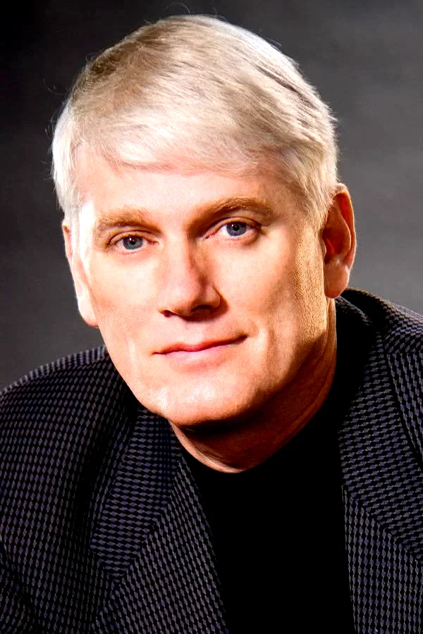  Mike Richardson
