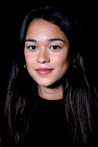  Loryn Nounay