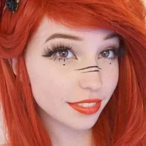  Belle Delphine
