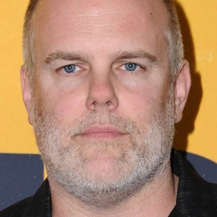  Tom Kapinos