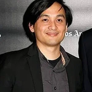  Viet Nguyen