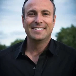 Photo star :  Jason Blumenthal