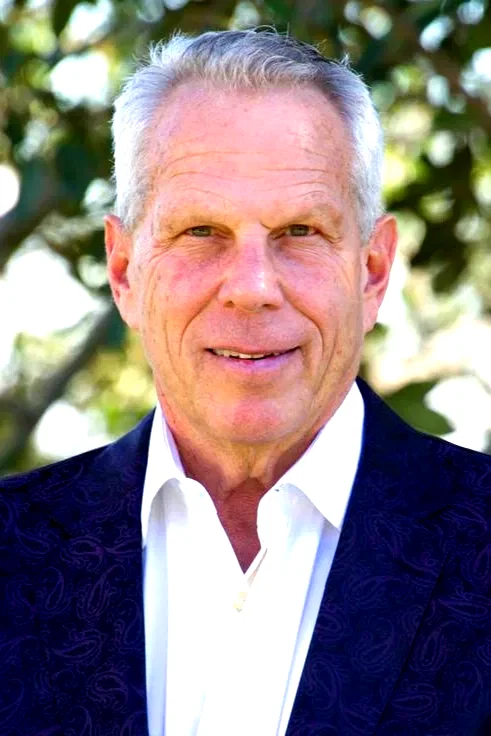  Steve Tisch