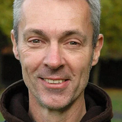  Greg Cruttwell