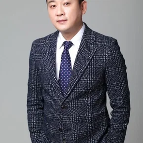 Photo star :  Yoo Dong-kyun