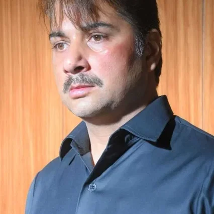  Varun Badola