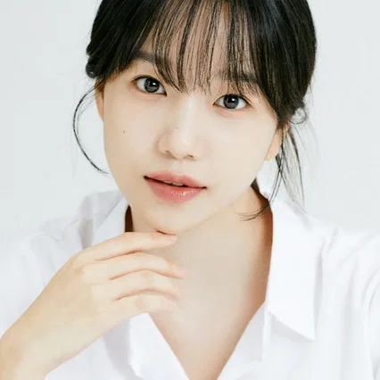  Jo Yu-ri