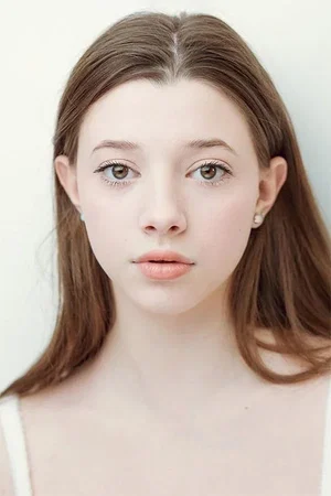  Полина Гухман photo