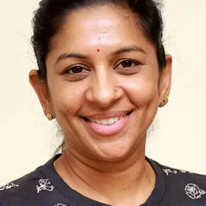 Photo star :  Soundaryapriyan