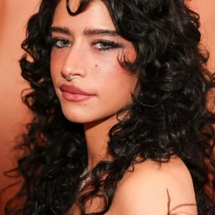  Odessa A'zion