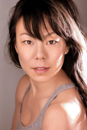  Ali Ahn