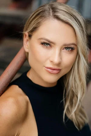  Ilana Collins photo
