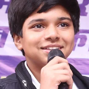 Photo star :  Ayush Mahesh Khedekar