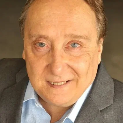  Michael Lee Gogin