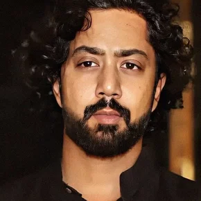 Photo star :  Abishek Joseph George