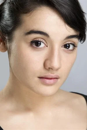  Lola Andreoni photo