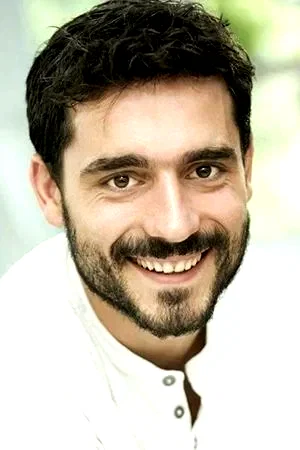  Ádám Tompa