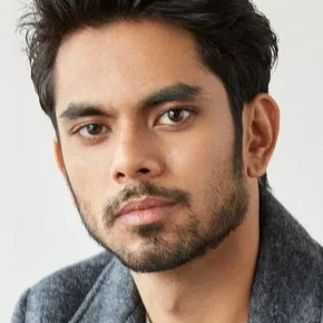 Photo star :  Aditya Rawal