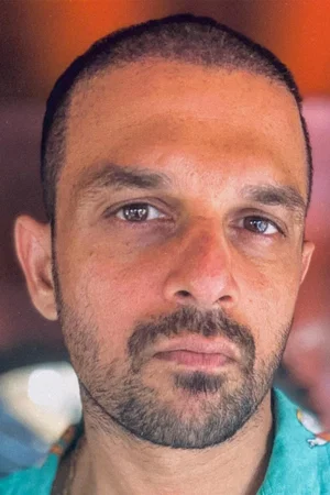  Ravish Desai photo