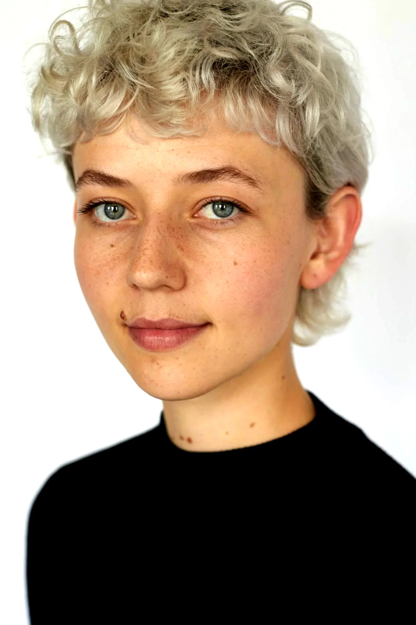  Ellen Robertson