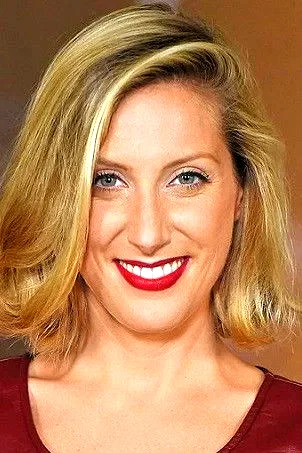  Cecilia Freire