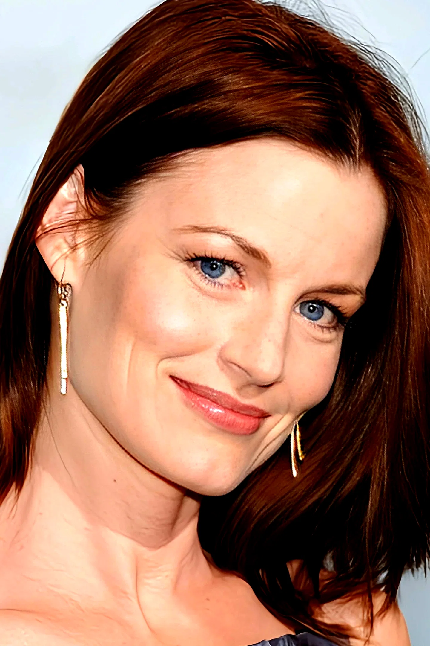  Laura Leighton