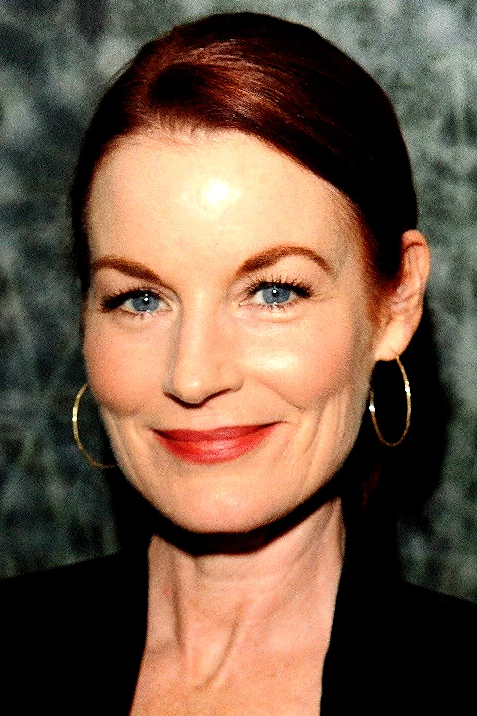  Laura Leighton