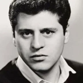 Photo star :  Tony Mordente