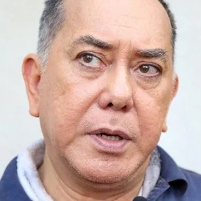 Photo star :  Anthony Wong Chau-sang
