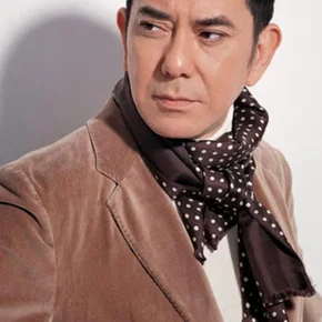 Photo star :  Anthony Wong Chau-sang