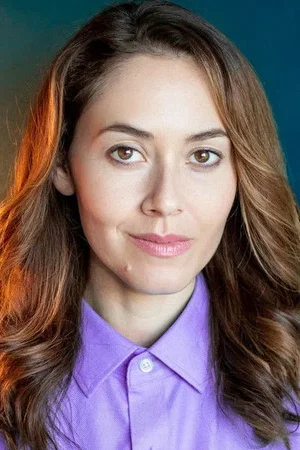  Nikki Christie