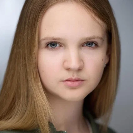  Anya Cooke