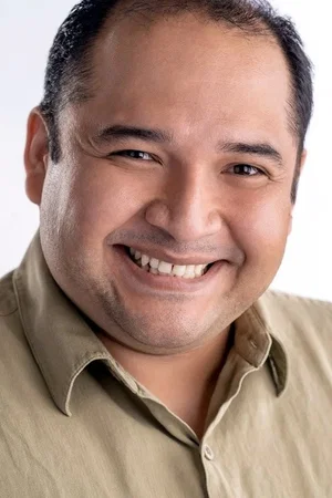  Moises L. Tovar photo